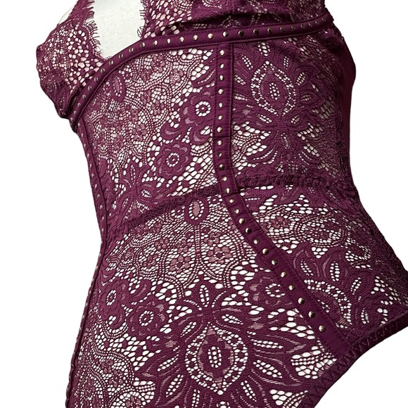 Victorias Secret Lace Bodysuit Deep V Neck romantic Mesh Top Sleeveless Lingerie - Picture 3 of 11